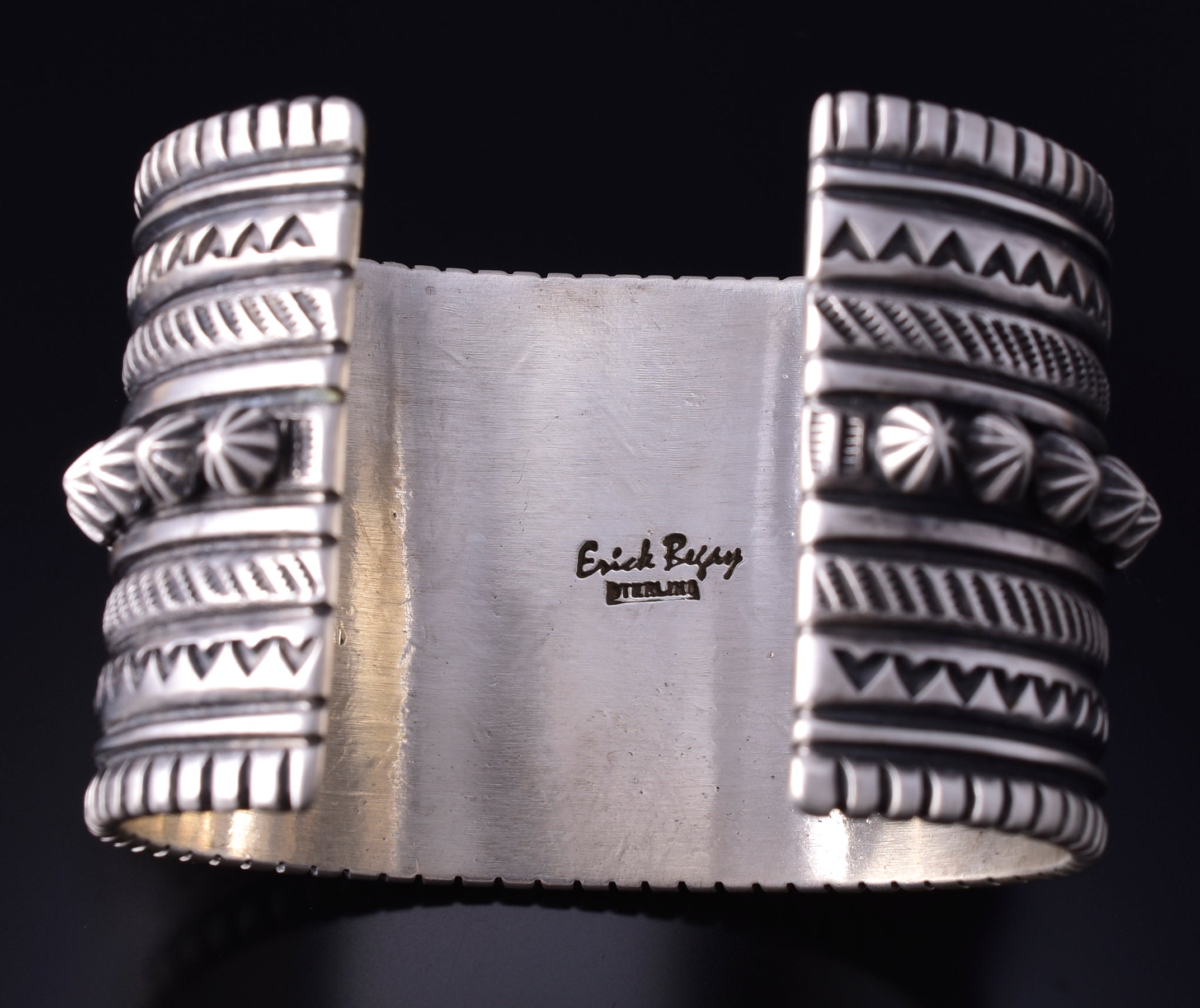AWARD WINNING Silver & Coral Row Navajo Handmade Bracelet by Erick Begay 5H01A